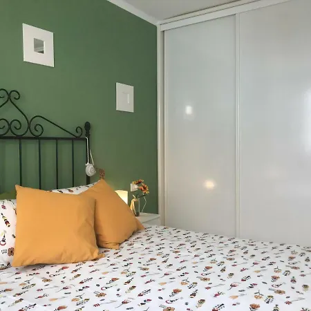 The Cozy Corner * Candelaria